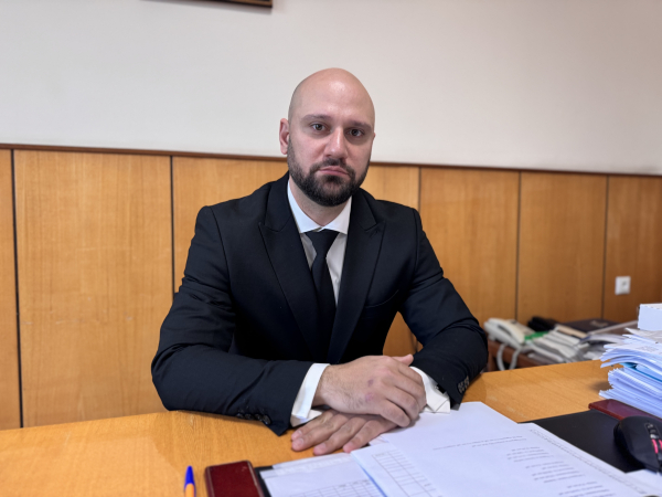 УКАЗОМ ПРЕЗИДЕНТА БАДРЫ ГУНБА ДЕМИР ГАМИСОНИЯ НАЗНАЧЕН НАЧАЛЬНИКОМ УКС